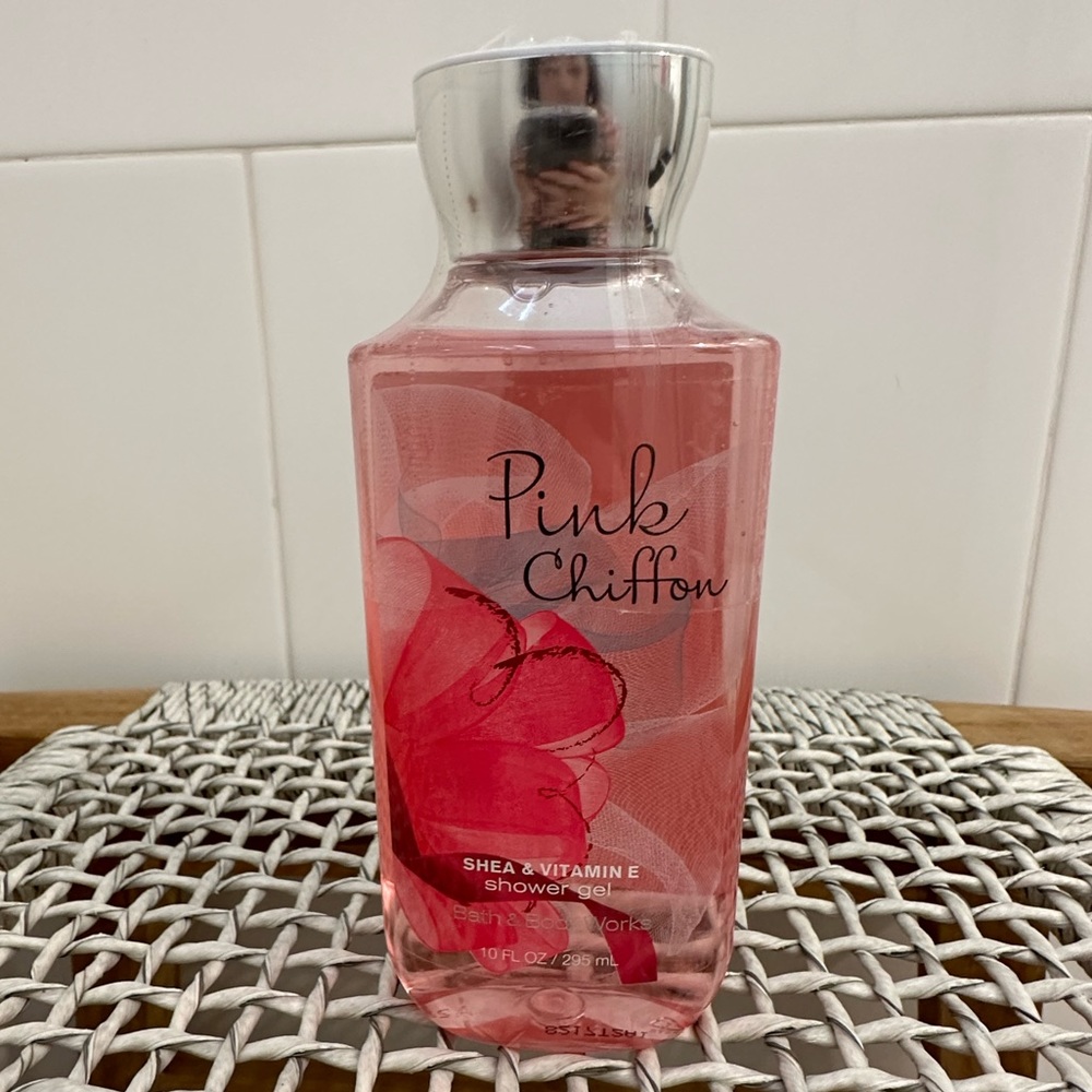 Bath & Body Works Pink Chiffon shower gel